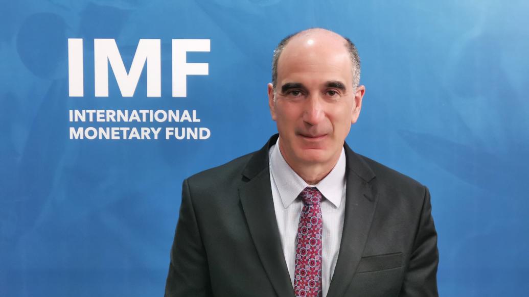 对话IMF驻华首席代表：中国经济强劲反弹利好全球，人民币国际化将继续前进