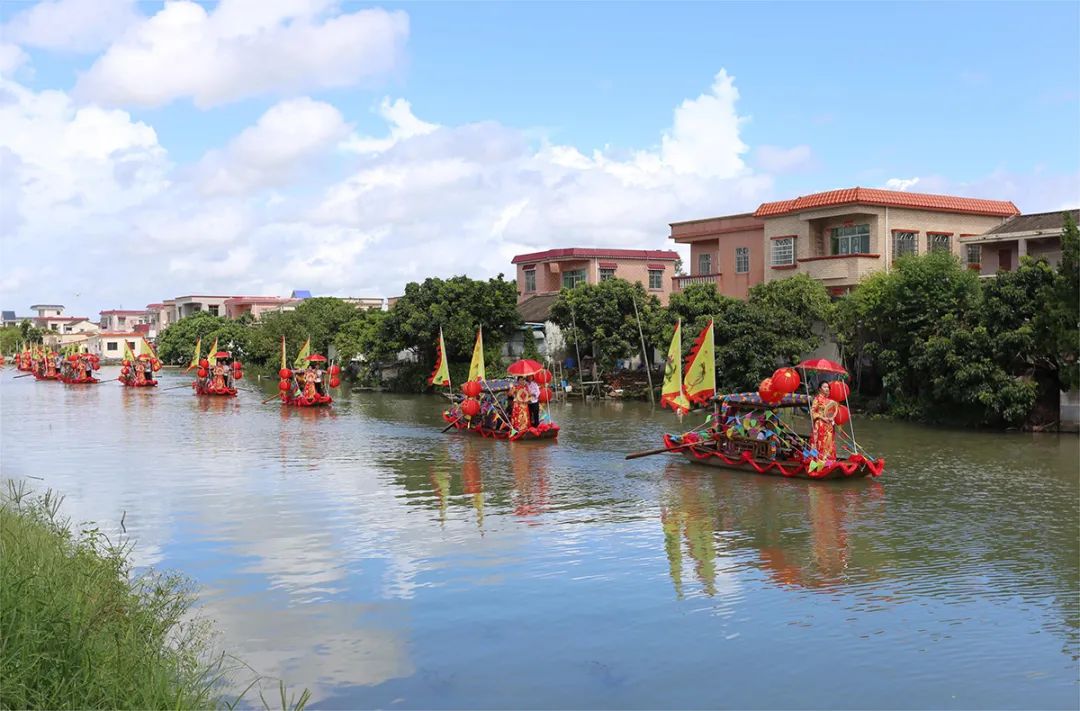 传统习俗——花船迎亲