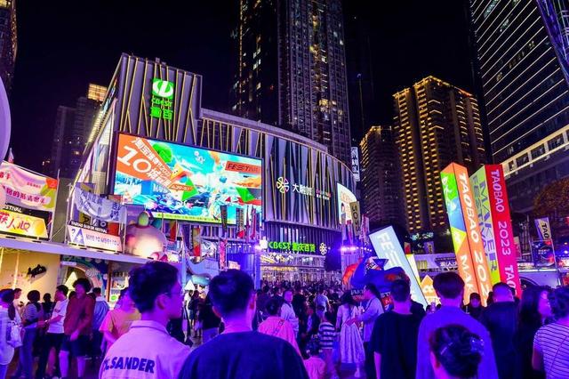 罕见！淄博赶烤上演