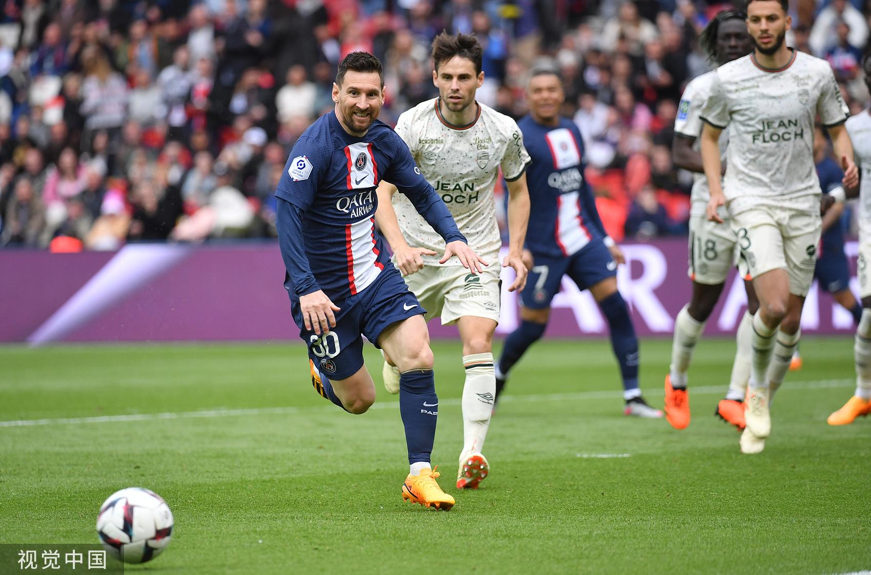 天博体育法甲:1-1,68%控球轰16脚仍不赢!大巴黎连续跌倒,射手榜已无梅西排名