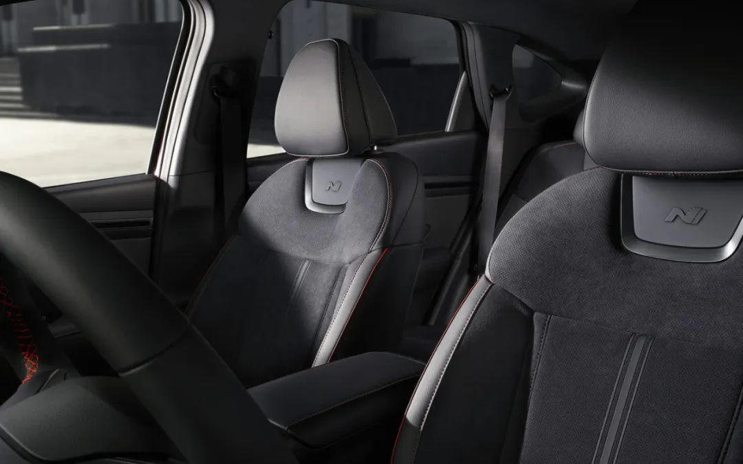 13万起SUV,200马力配8AT,油耗不到7L