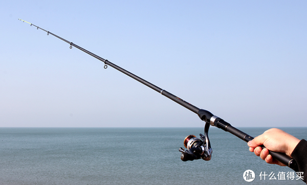 被蛇吞是什么感受？科学家穿碳纤防护服作死实验，心率...