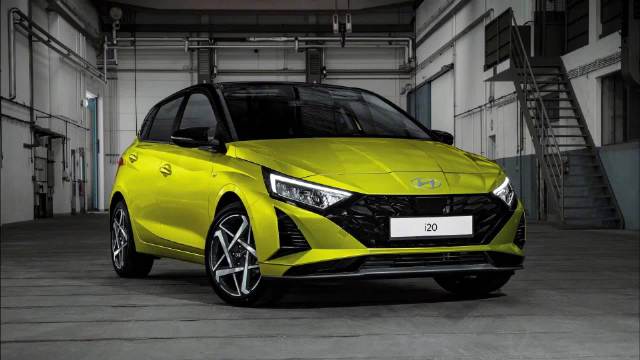 新款现代i20，外观还挺凶