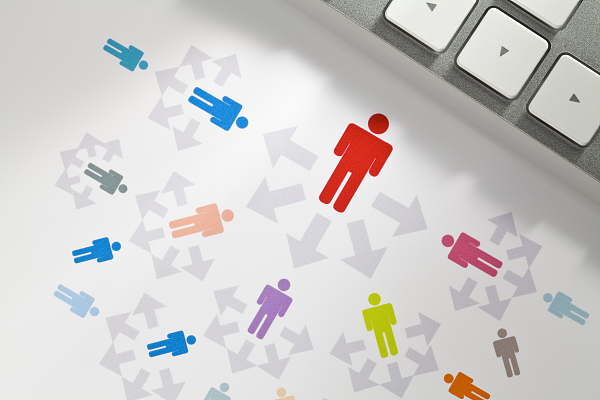 强“蹭”名人造谣传谣？对借壳碰瓷的恶流量该管管了