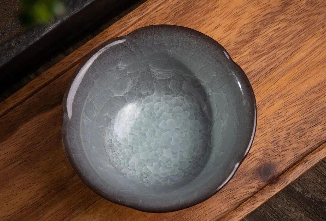 日本视为“国宝”的龙泉青瓷,今天百元就能拿下?