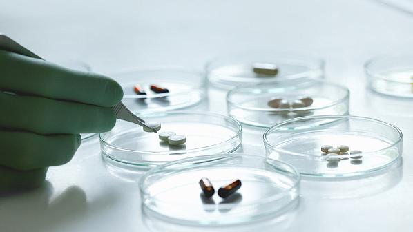 国产创新药出海遭“退货”，牵手跨国药企巨头还是好选择吗