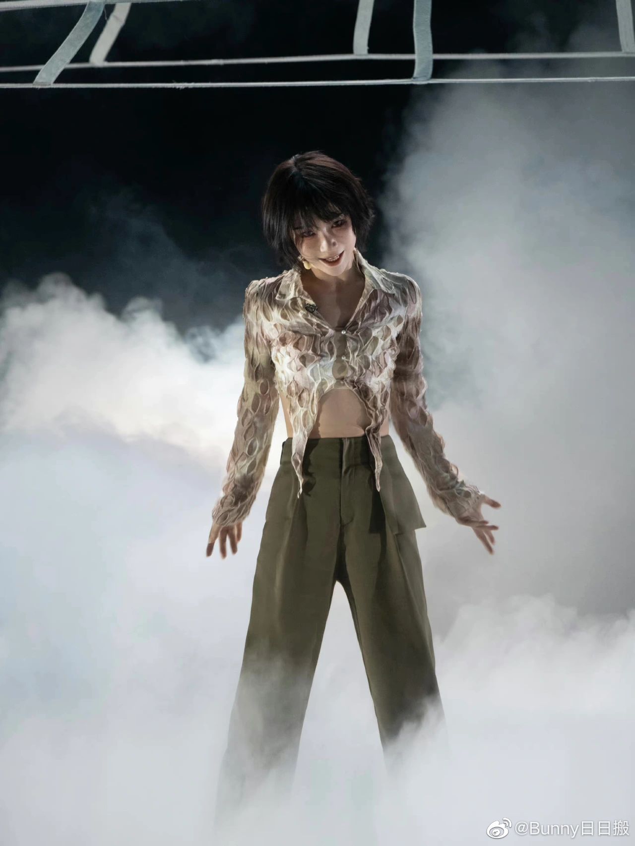 最新进展显示,说穿袜子是暗示什么意思 社交信号解析与实用指南🔥