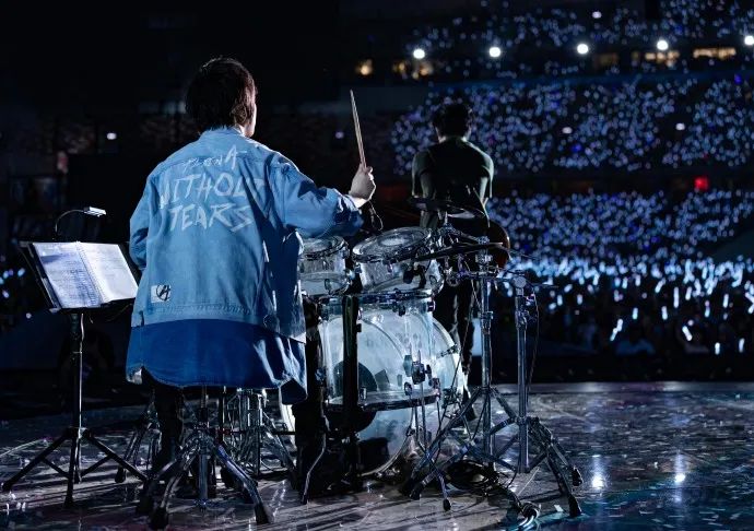 5月26日,台湾流行天团“五月天”在北京国家体育场(鸟巢)开唱 图源:相信音乐官方微博