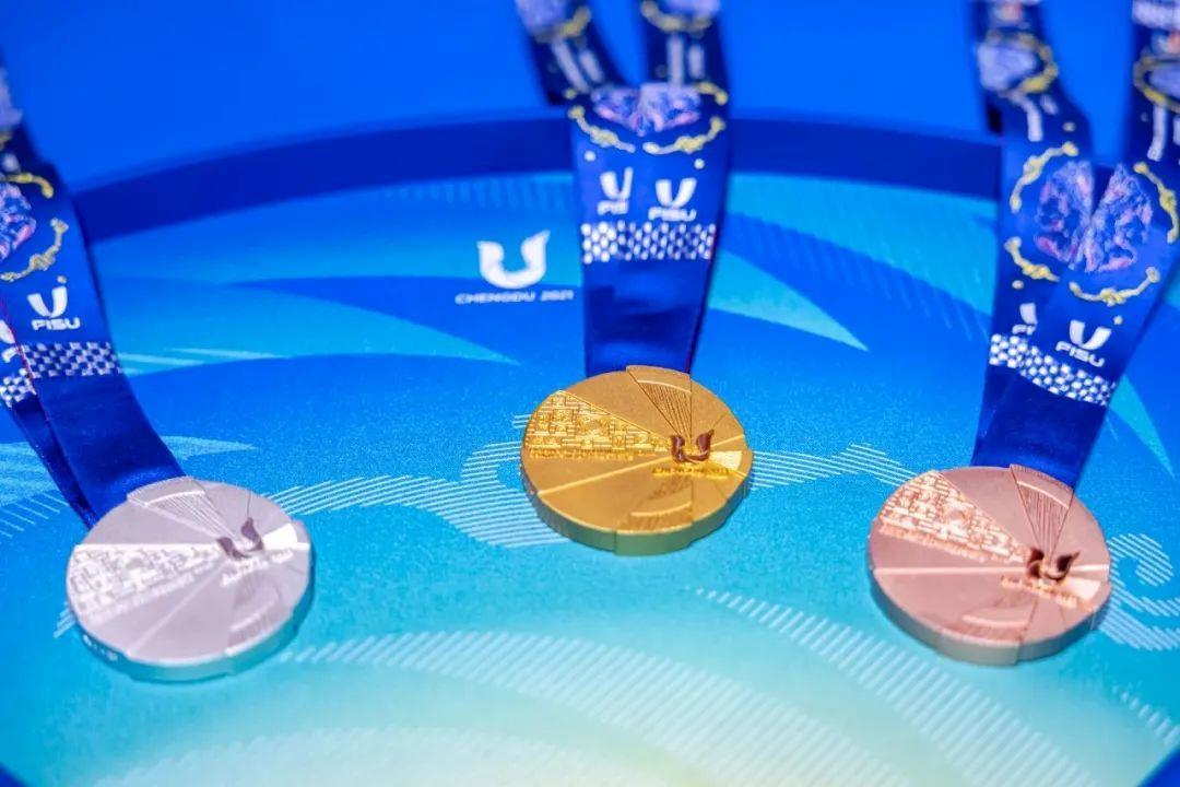 成都大運會獎牌正面。