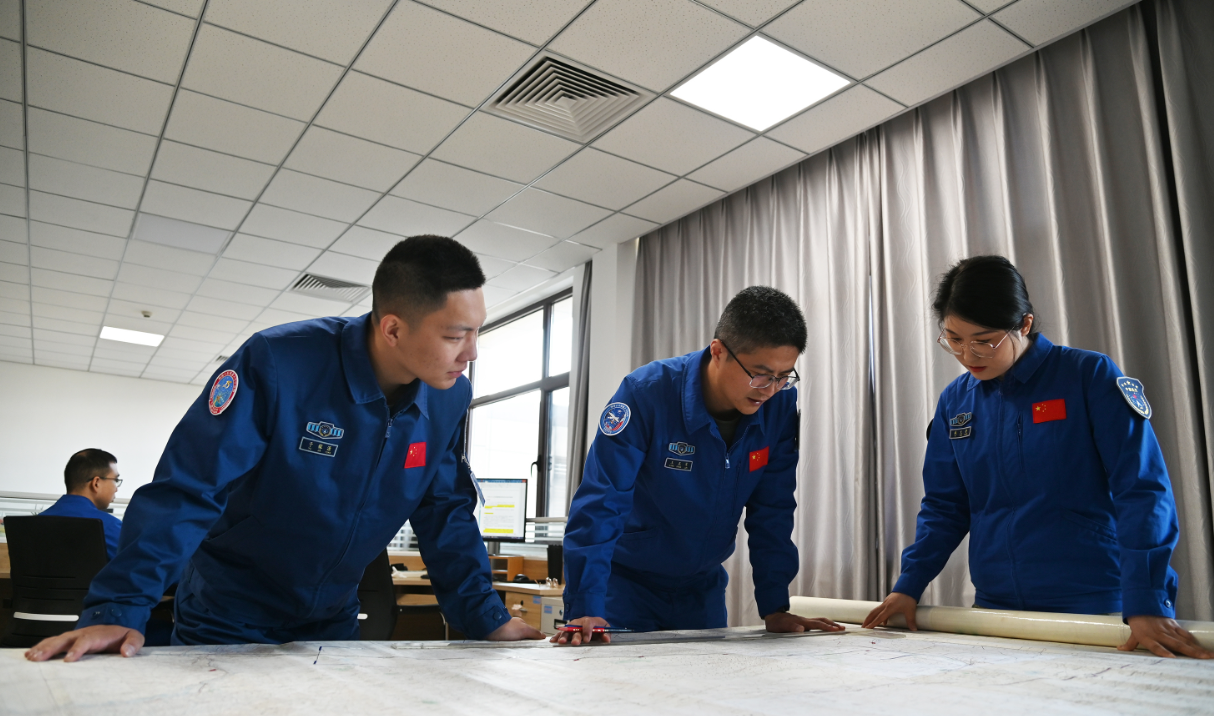 迎接神十五回家,他们精细预测气象条件、妥善处理十几万条数据