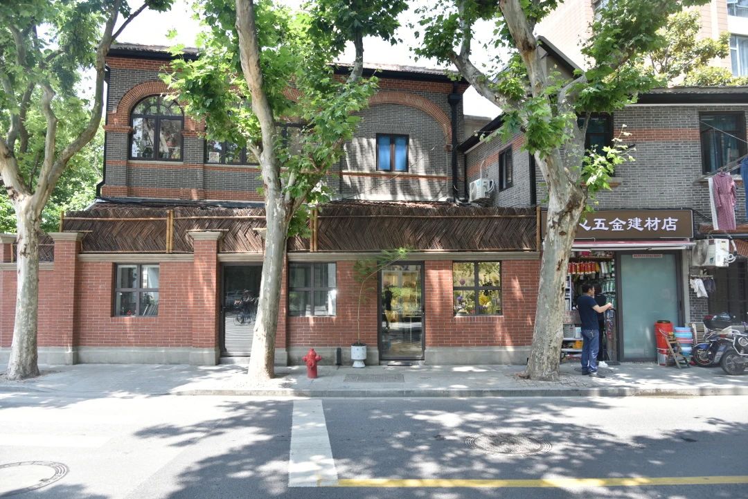 淡水路临街商铺修缮前后