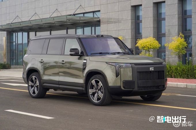 北汽官宣：新硬派SUV实拍！“平民版”路虎卫士，喜欢吗？