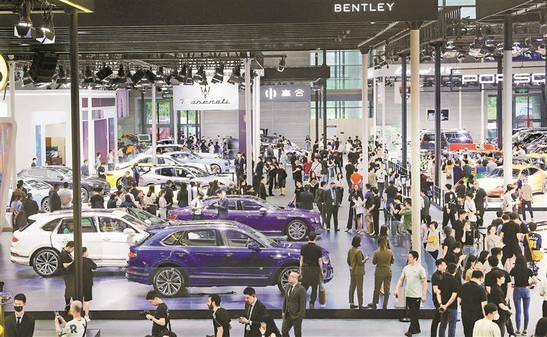 2023粤港澳大湾区车展开幕 百余家中外汽车品牌携千余款车型亮相