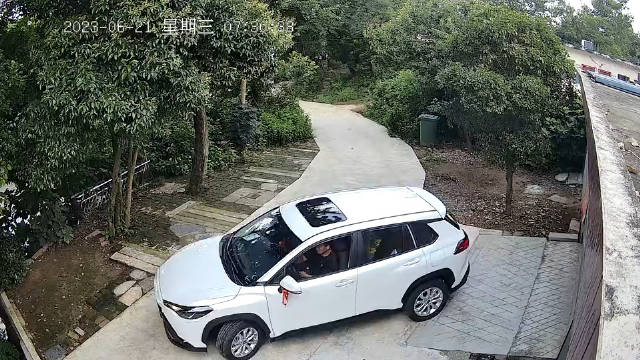 网友：才买来九天的新车，亏死了