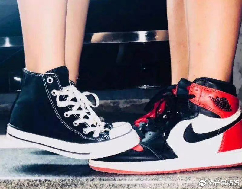 旅行者距地球7亿千米的深空，发现从未见过画面，火山...