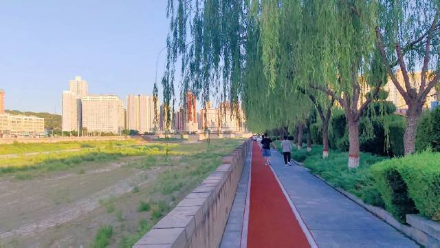 新浪新闻漫步陕北无定河，喜看绥德两岸新貌_新浪新闻