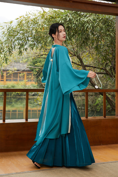 西安旅游汉服穿搭搭配,西安旅游汉服穿搭搭配图片