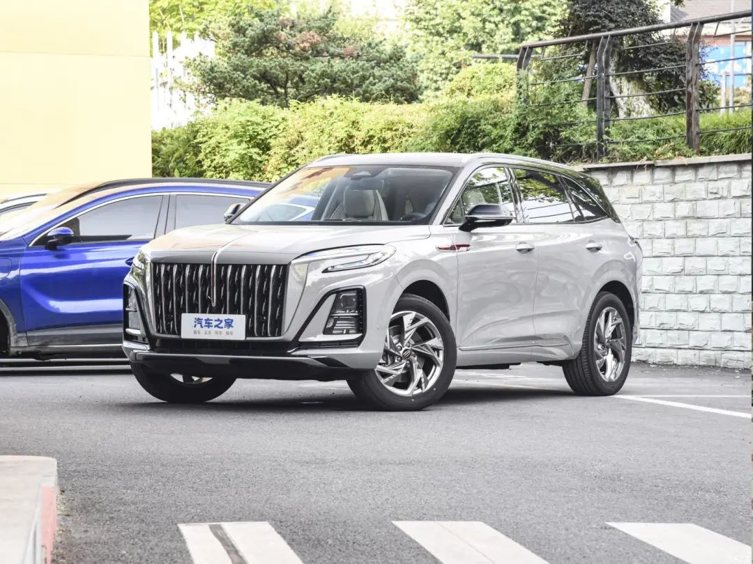 红旗suv hs 3和hs 5哪个好 a8fb-4f56bf68df36e8acce345051a6a153f6.jpg