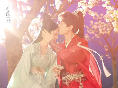 成毅、陈都灵《莲花楼》额头吻花絮！|成毅|花絮|莲花楼_新浪新闻