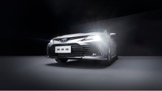 20万内选合资中型车,君威对比凯美瑞