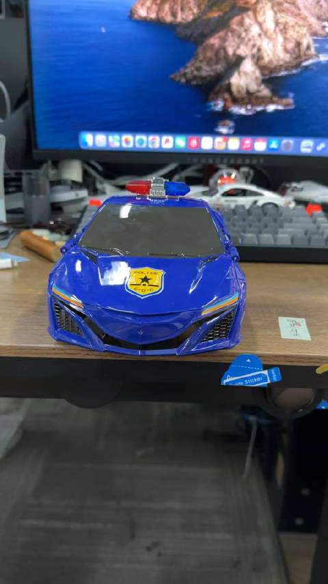 这个车： 不止能变形，还能打拳 谈下来了，一会直接上架卖49.9……