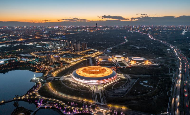 求WWE兰迪奥顿秀肌肉摆POSE的一个高光镜头画面