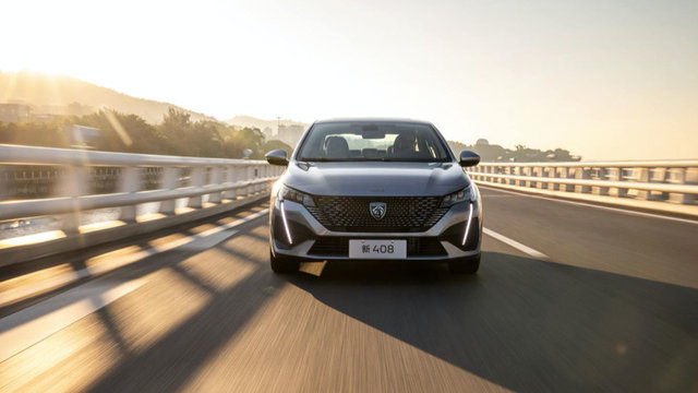 A+级家轿巅峰对决 东风标致新408与大众速腾鹿死谁手？