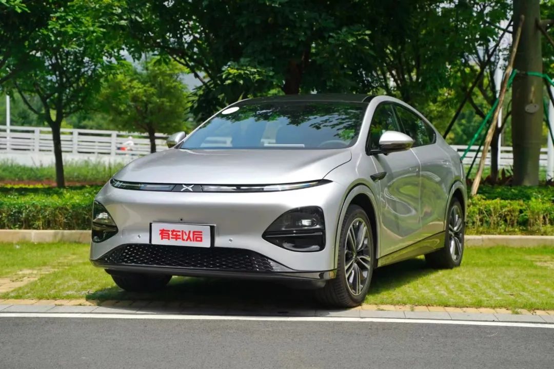 20万左右,颜值高、性能强、不费油