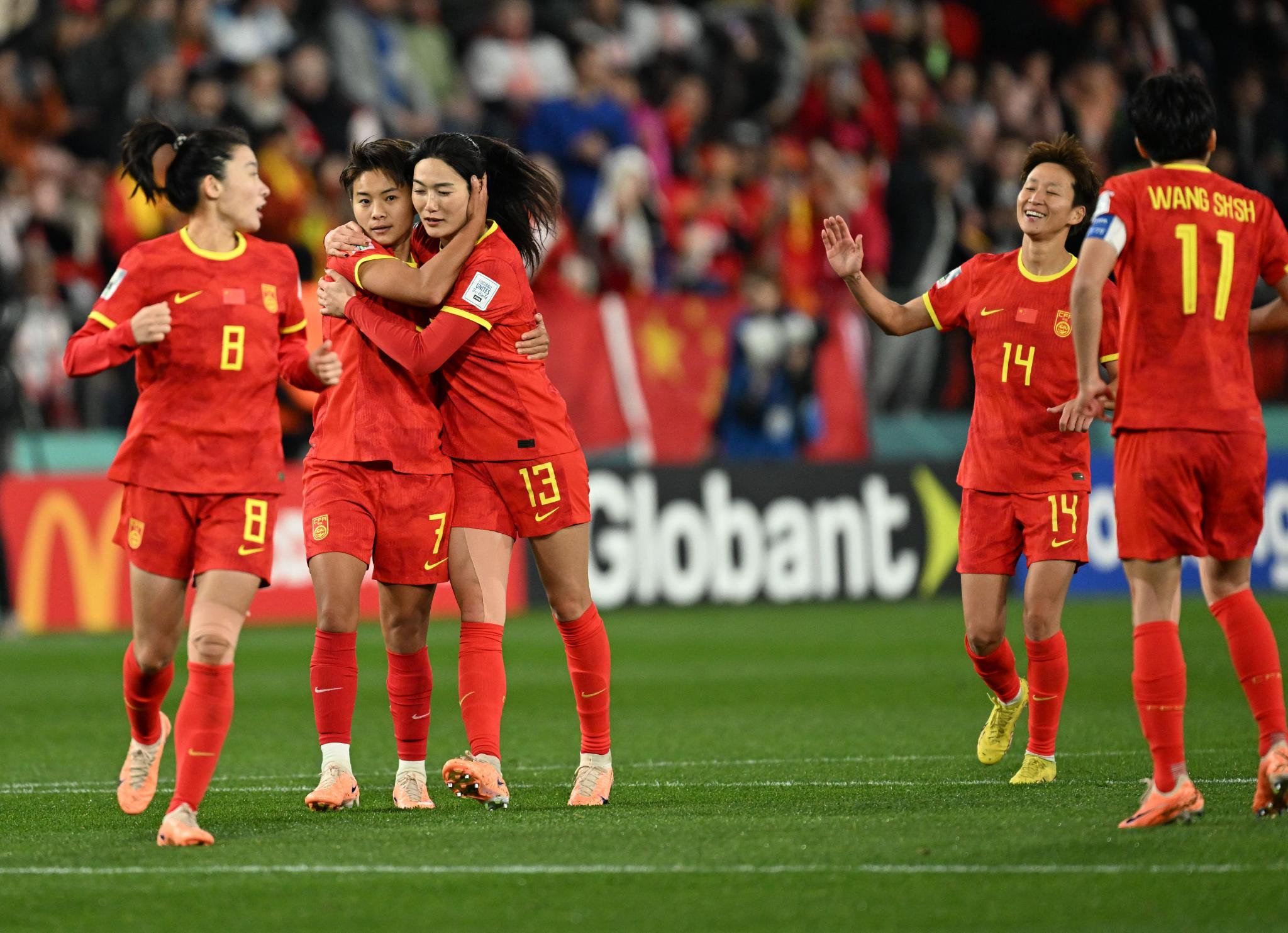 女足世界杯 | 综合消息:中国女足小组出局 荷兰力压美国头名晋级|女足世界杯|荷兰|美国_新浪新闻