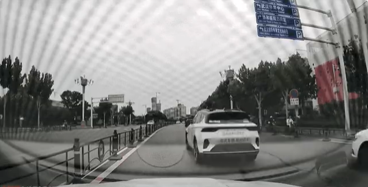 无人车肇事，到底谁该负责 | 新京报专栏