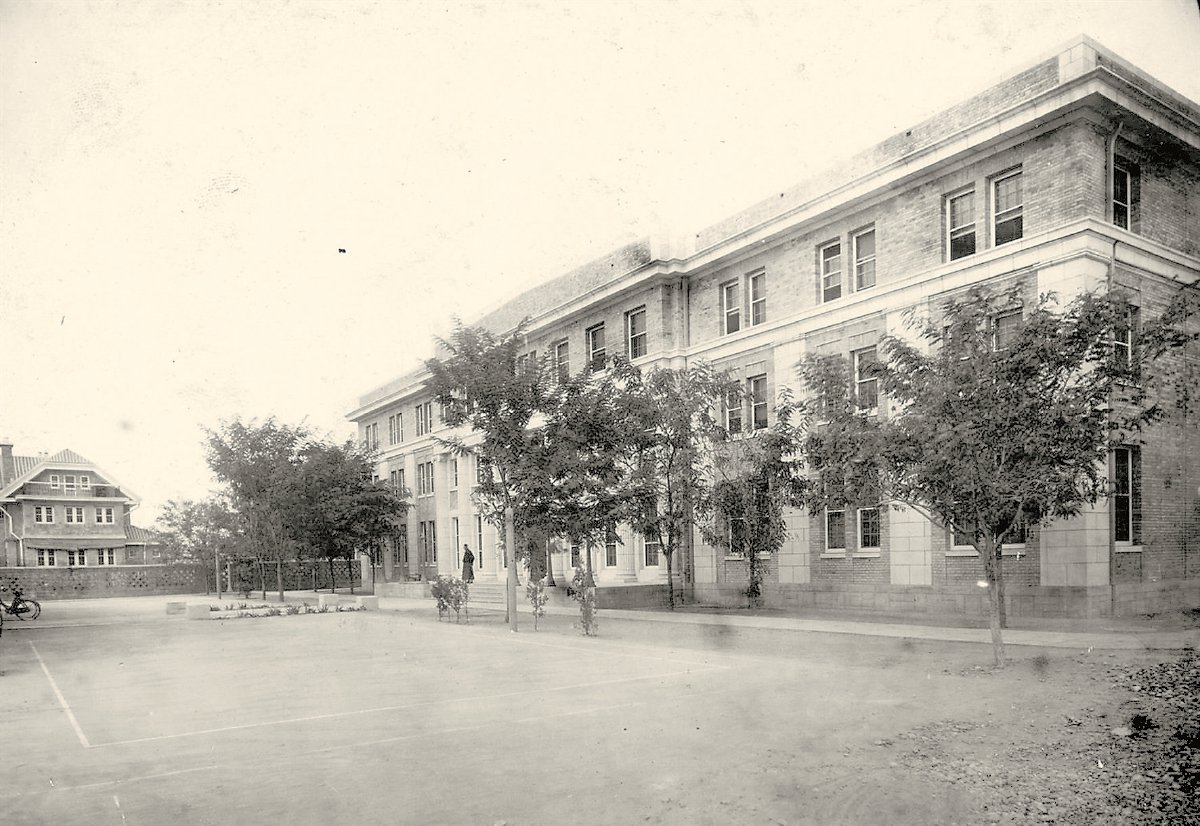 二中老校园图片 086f-4b5f7d406c0be69cde19ae49a4e6d868.jpg