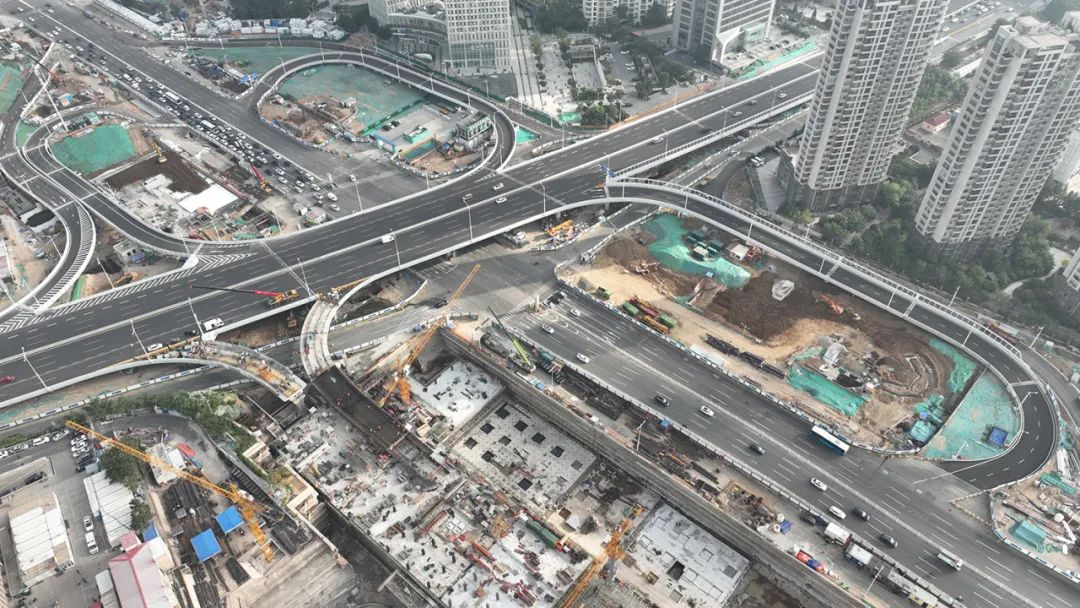 从空中俯瞰,海银路立交项目已经显现雏形。项目供图