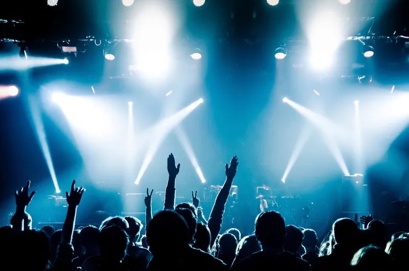 看完演唱会的心情说说,看过演唱会的人