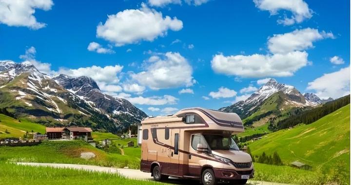 9月7日郑州房车展——宇通房车雍和旗舰版