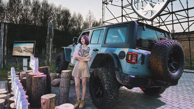 老车主看新车，全新Jeep牧马人稻城撒野，新款升级多多……