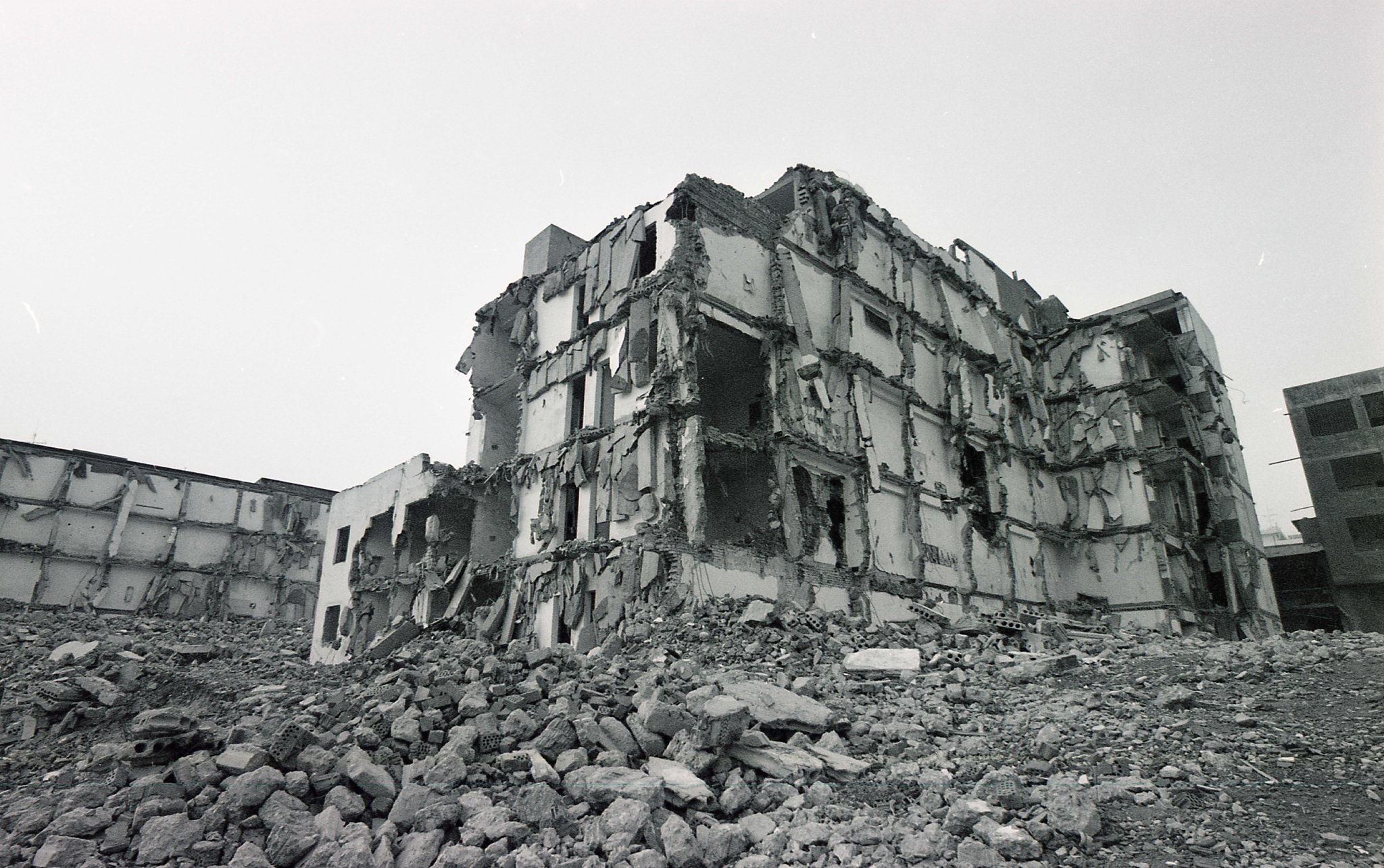 西安李家村服装城拆迁,2006年2月17日