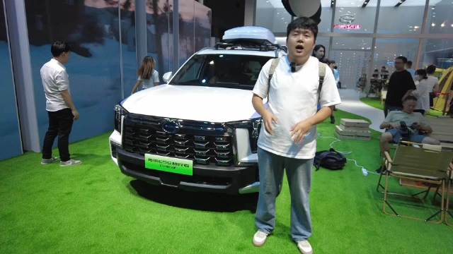 成都车展实拍传祺ES9，中大型插混SUV的“硬派”新表达