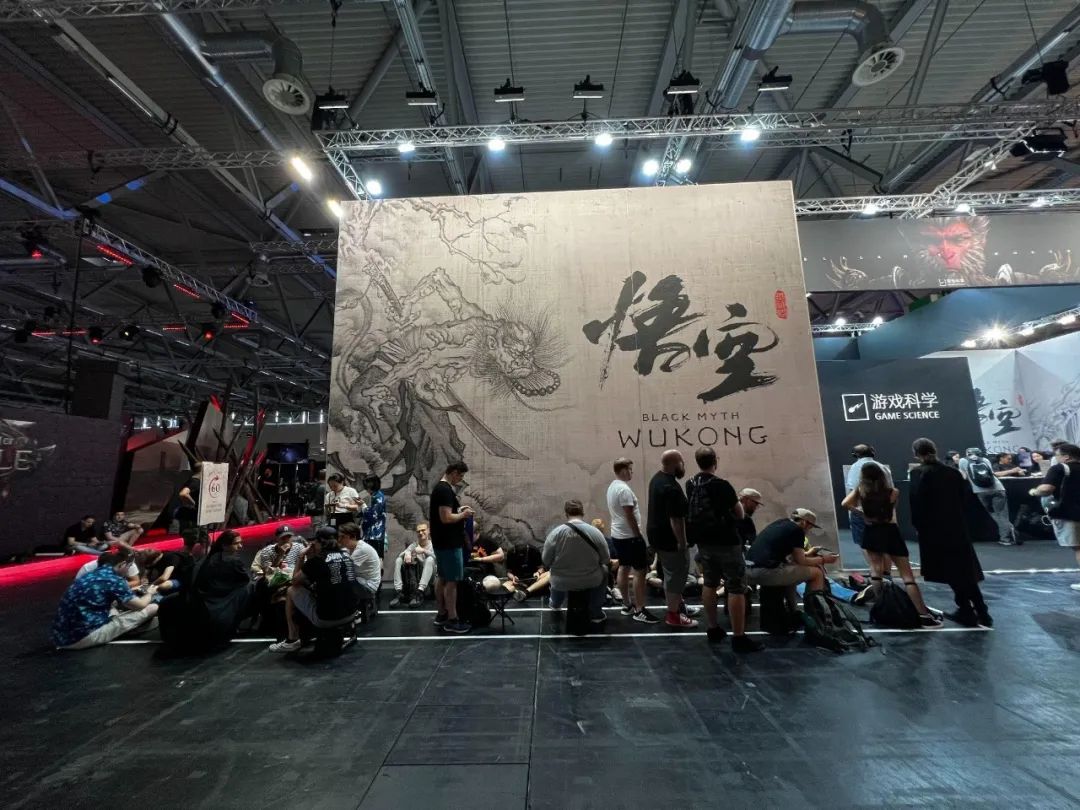 在科隆我看玩家们在黑神话前排队小时