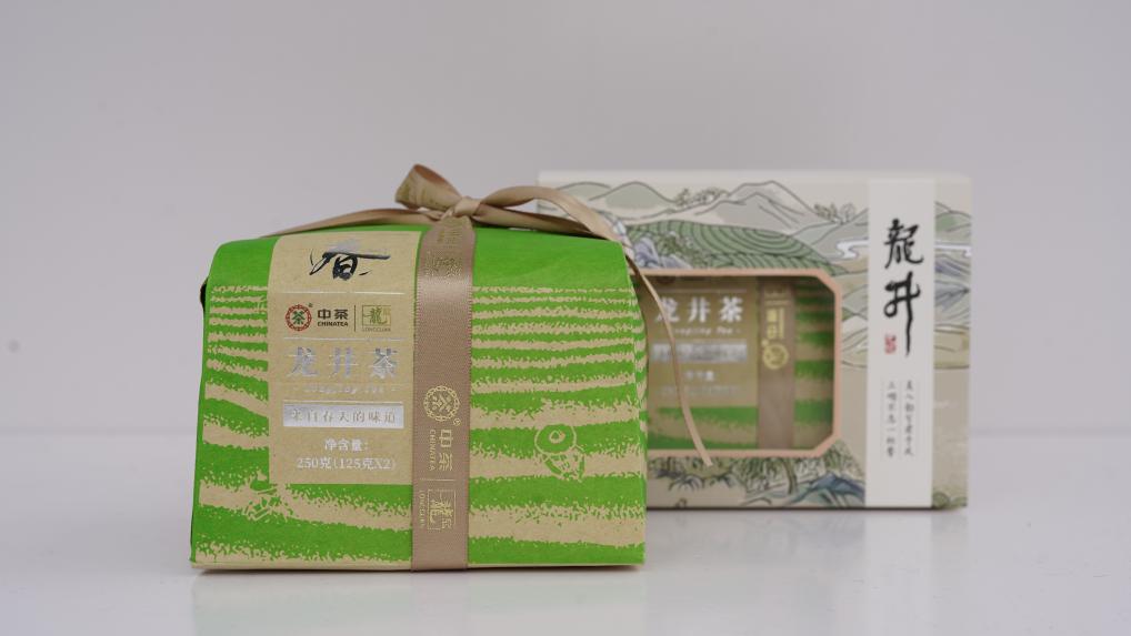 該款龍井茶包裝的包裝層數、包裝成本、空隙率均符合新國標要求。（浙江省市場監督管理局供圖）