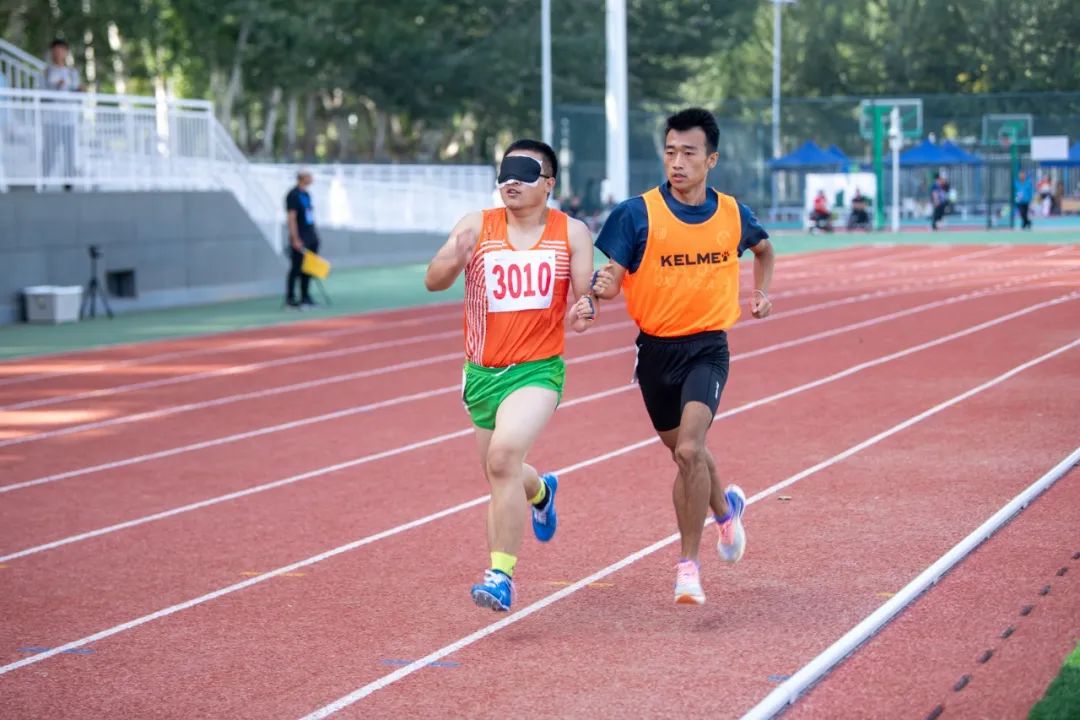 各大赛事 8280-fd2412652b628d8d110c374096daf744.jpg