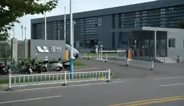 理想MEGA轻伪车来了……