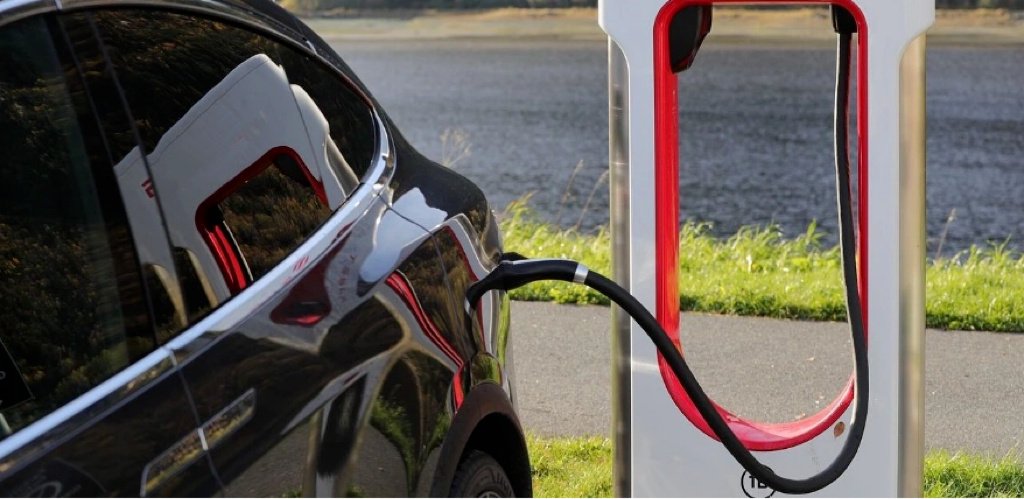 欧盟为何给中国新能源车使绊子？留给车企的时间还有多少？