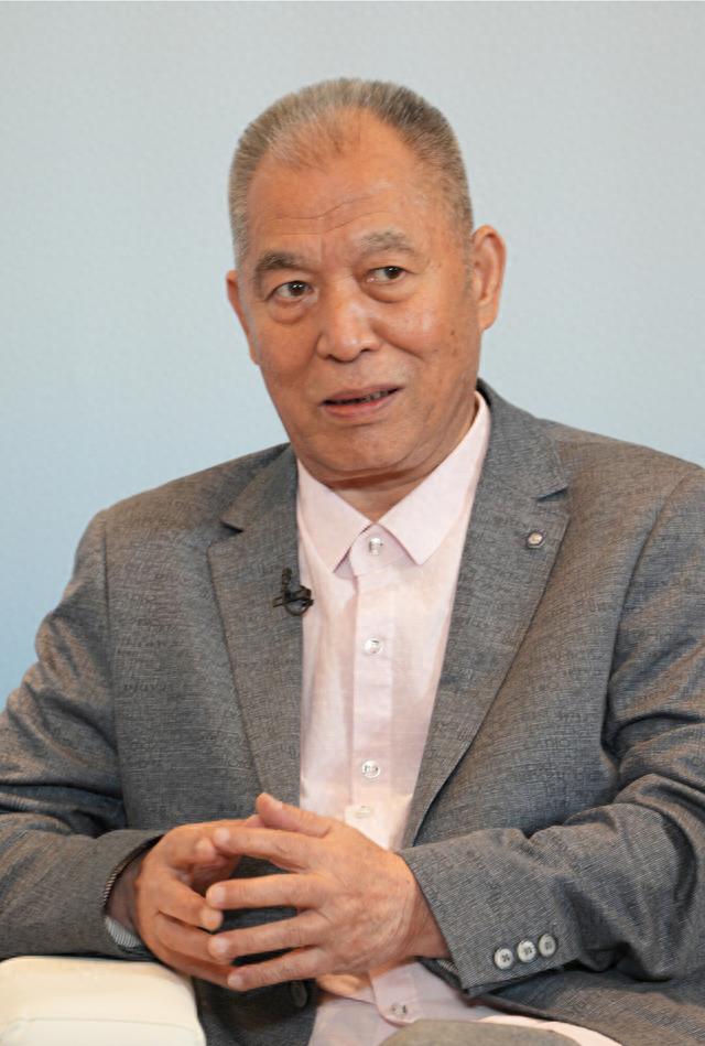 刘平摄