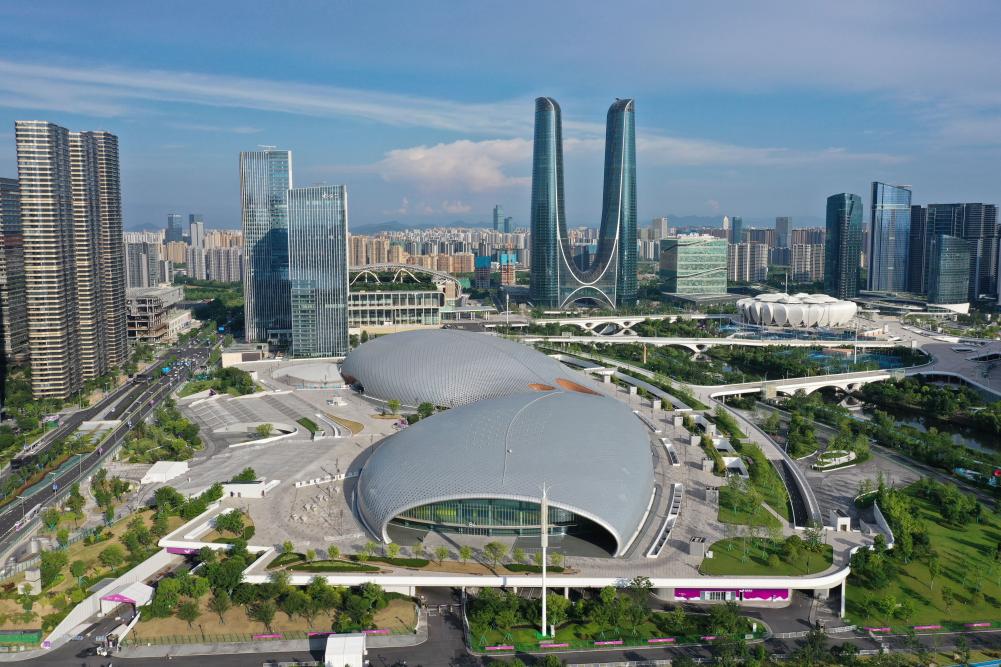 這是2023年6月28日拍攝的杭州奧體中心游泳館、體育館(無人機照片)。新華社記者 黃宗治 攝