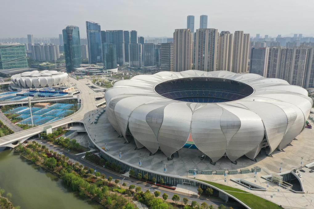 杭州奧體中心球場(右)和杭州奧體中心網球中心。新華社記者 黃宗治 攝