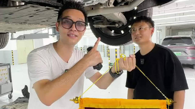 问界M5底盘用料大揭秘，到底是不是遥遥领先？