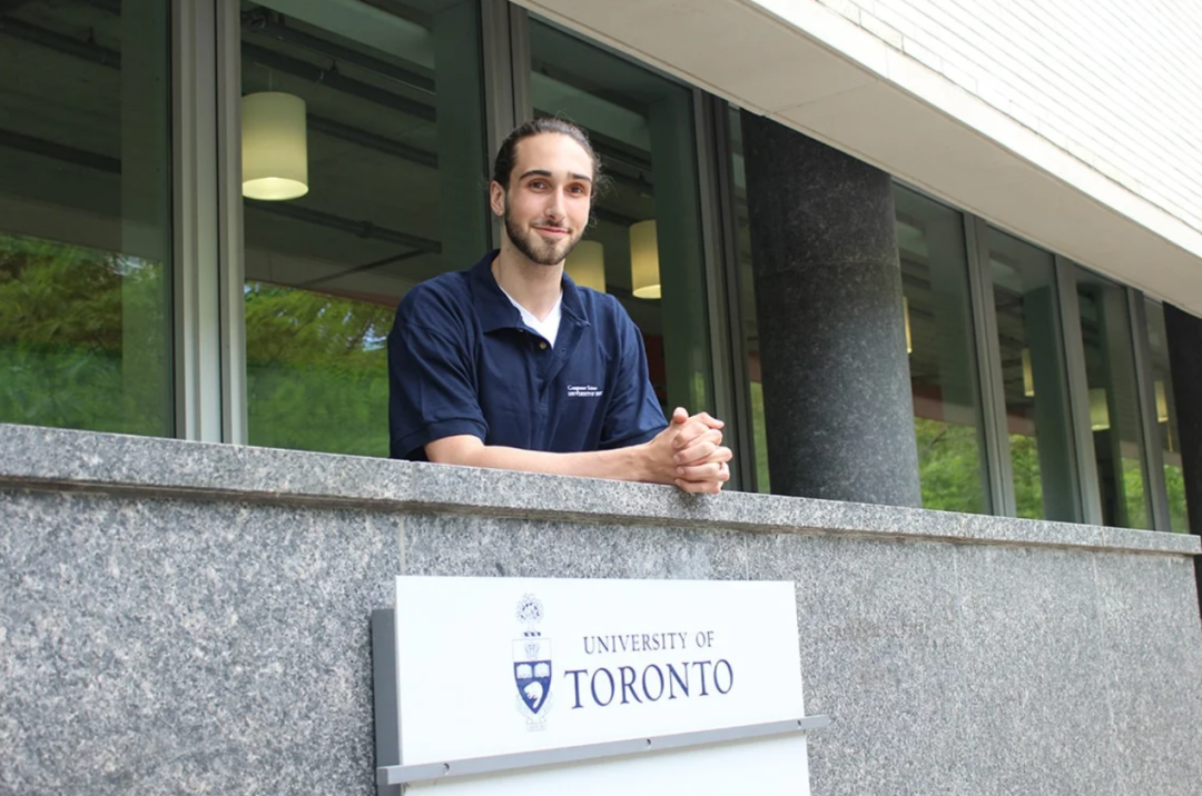 Aidan Gomez在多伦多大学