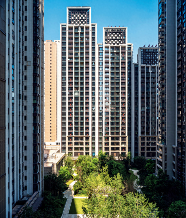 武汉华发外滩首府实景图