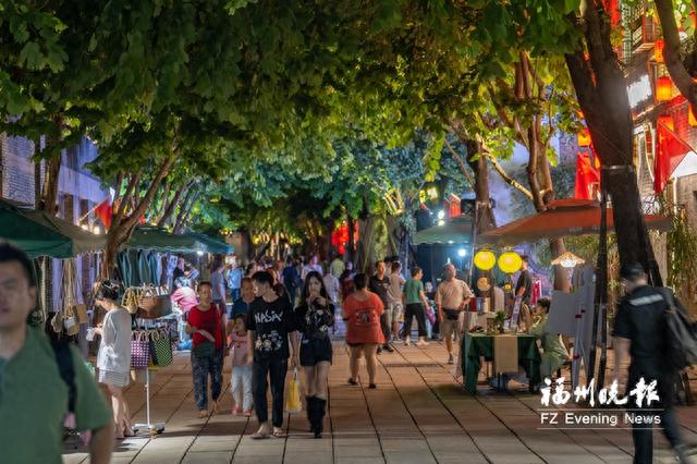 上下杭的市集人气旺。记者 林双伟 摄