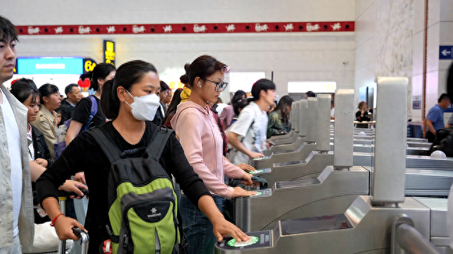 长三角铁路客发量连续6天突破300万人次,占比全国超两成